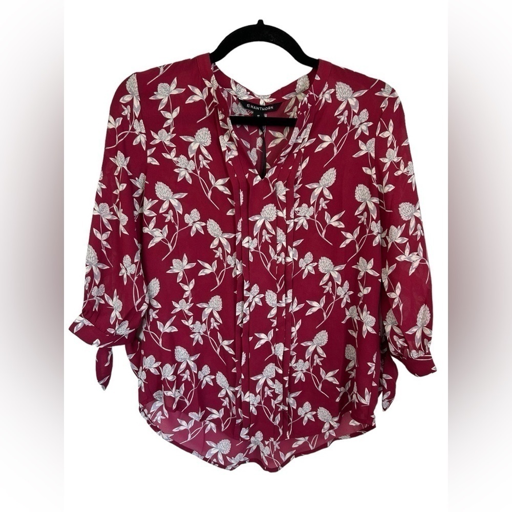41 Hawthorn Red V Neck Floral Blouse Top w 3/4 Tie Sleeves Size XS Petite NWT